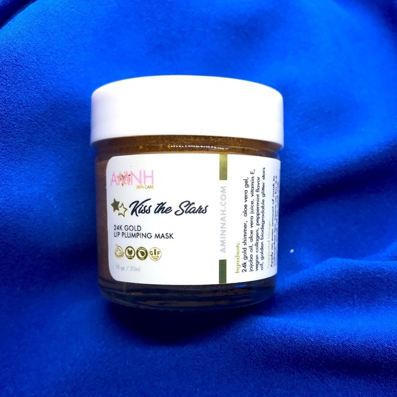 AMNH Skin Care Other - ❤️ NEW! Kiss The Stars 24K Gold Lip Mask